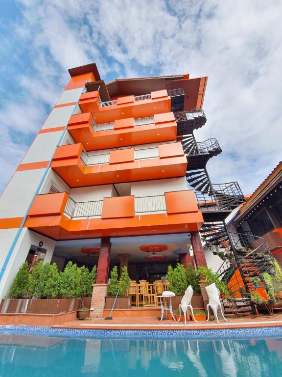 Dịch vụ khách sạn bên bờ sông Mekong tại Lào